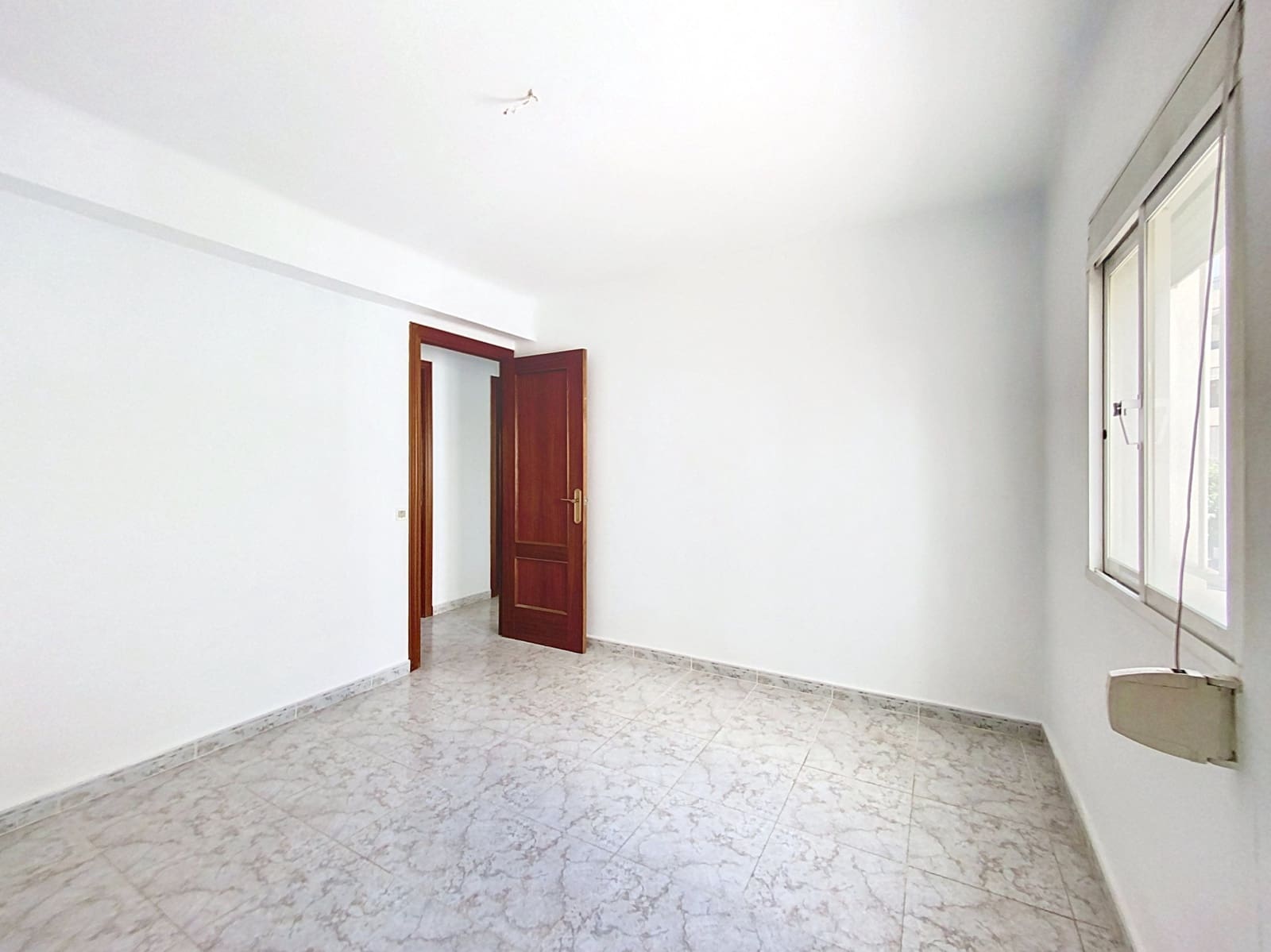 3 sovrum Lägenhet till salu i Estepona - 265 000 € (Ref: 10033673)