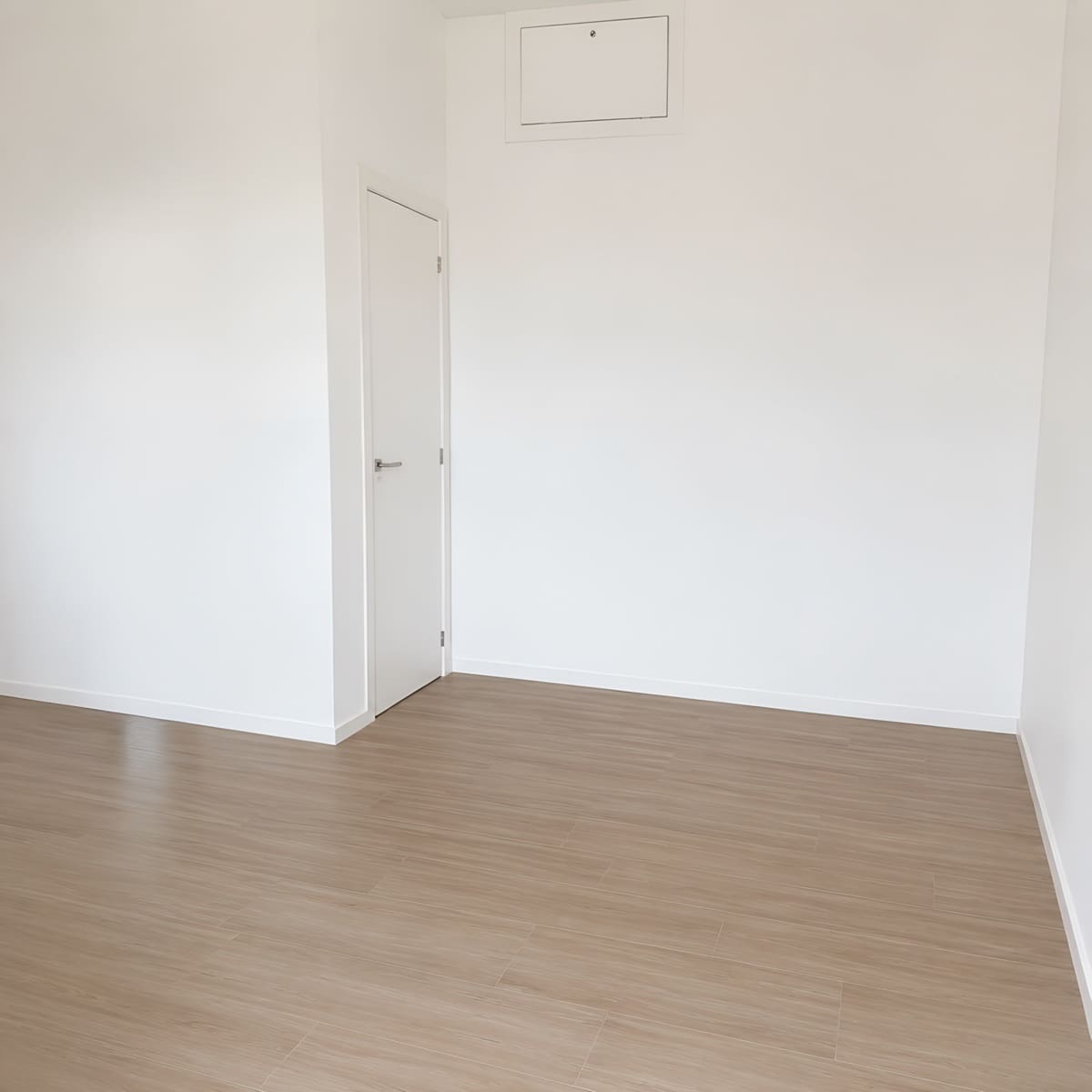 Commercial for sale in Nueva Andalucia - € 99,000 (Ref: 10037184)