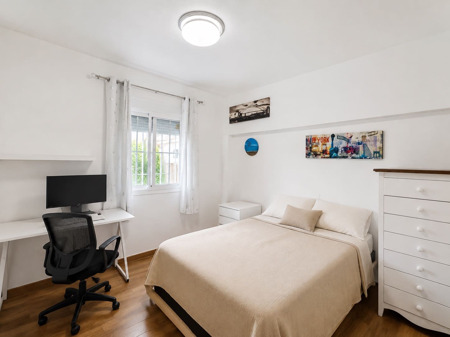 4 sypialnia Willa na sprzedaż w Estepona z basenem garażem - 1 050 000 € (Ref: 10038715)