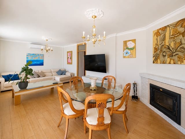 4 sypialnia Willa na sprzedaż w Seghers, Estepona z basenem garażem - 1 050 000 € (Ref: 10038715)