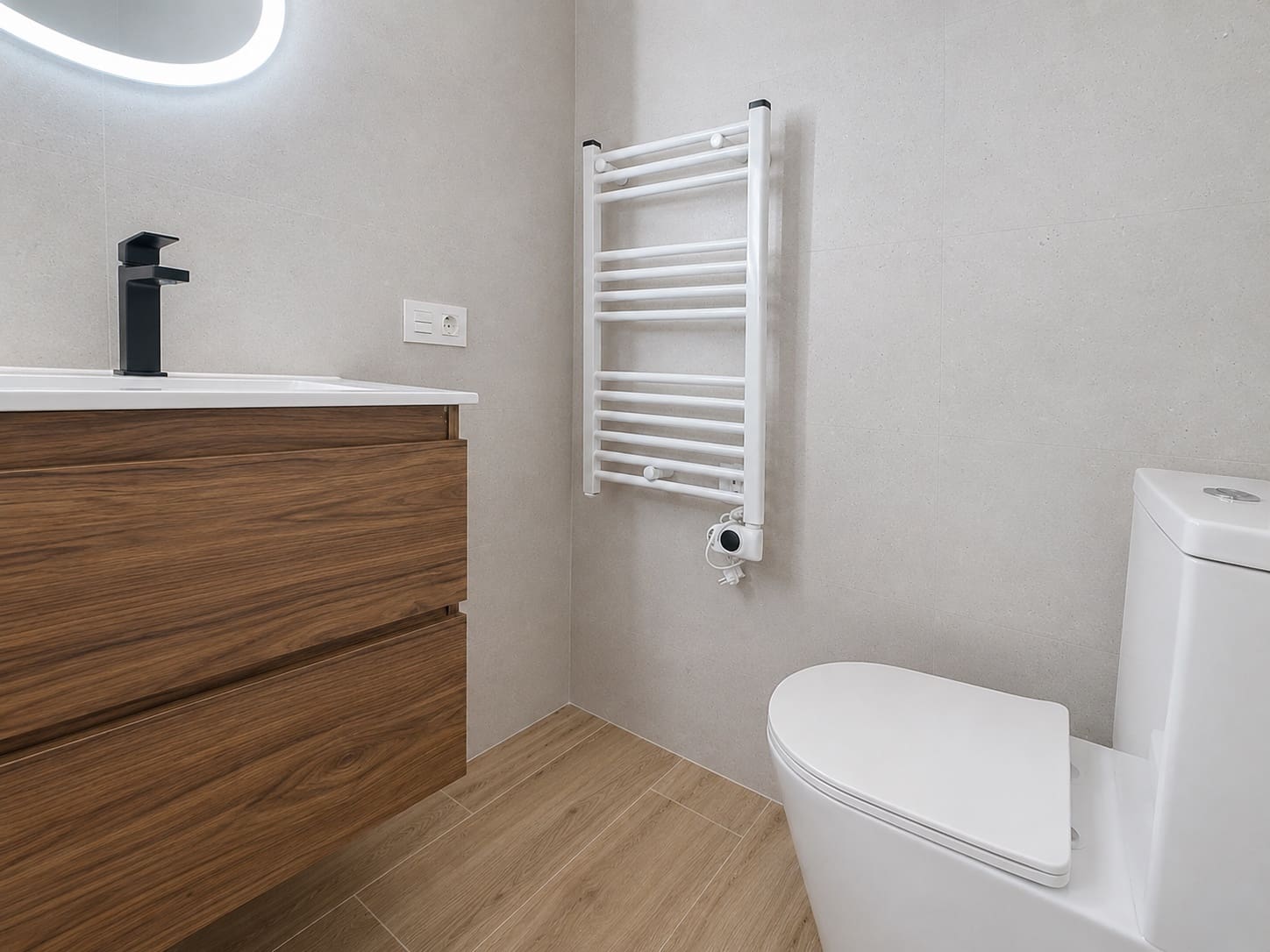 2 soveværelse Lejlighed til salg i Estepona med swimmingpool garage - € 615.000 (Ref: 10047080)