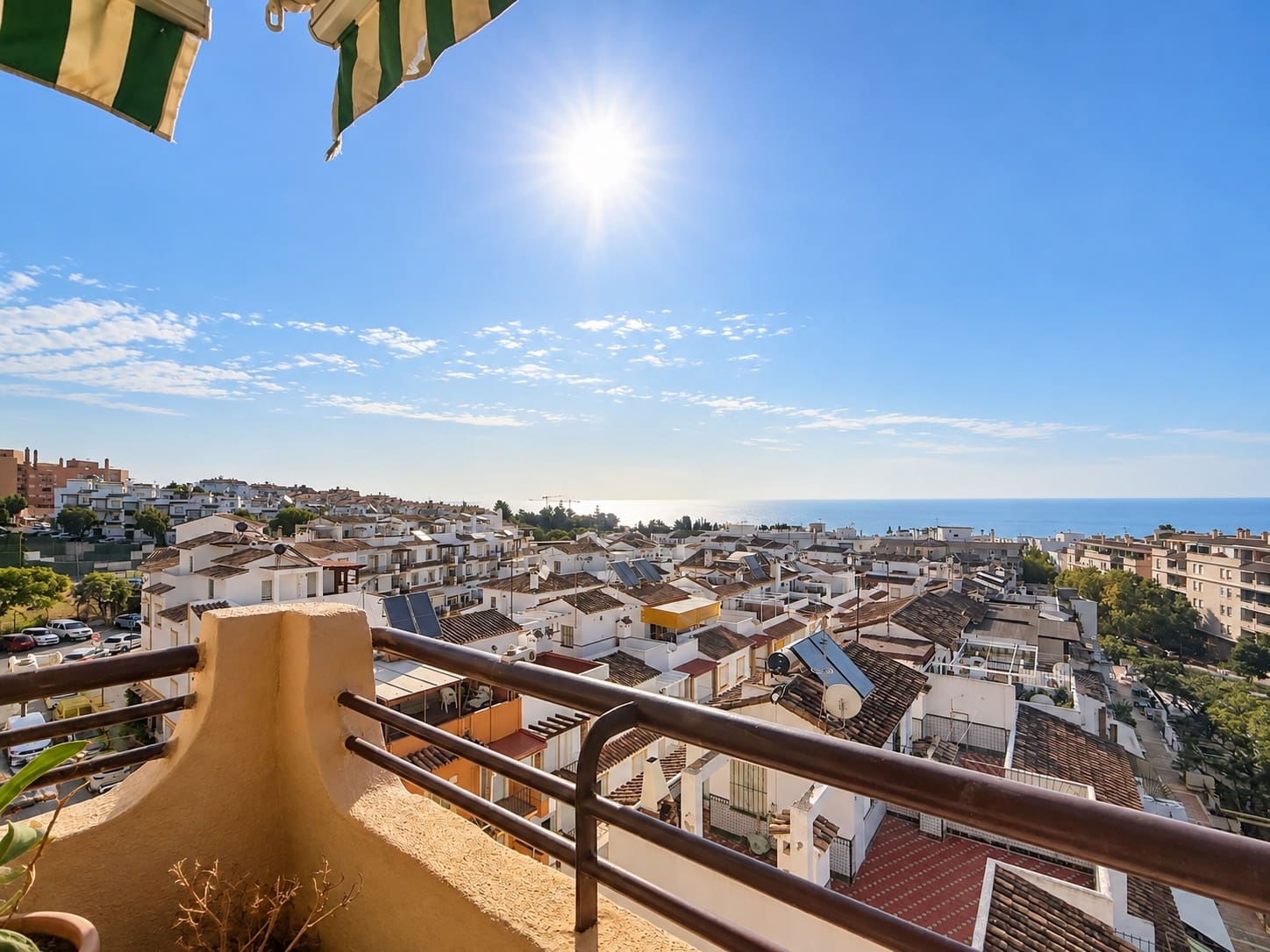 4 Zimmer Penthouse zu verkaufen in Estepona mit Pool - 450.000 € (Ref: 10054966)