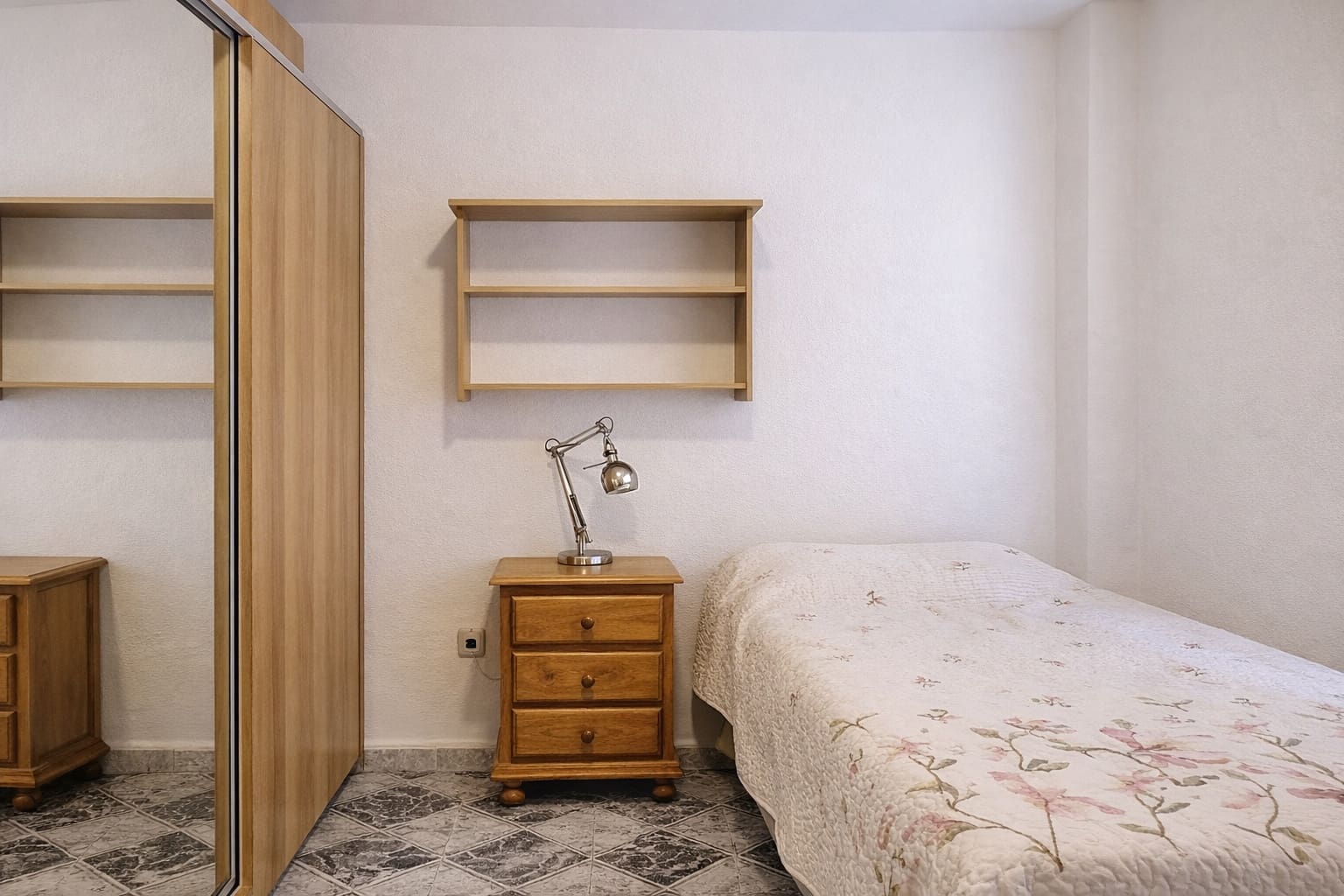 3 soveværelse Lejlighed til salg i Estepona med garage - € 320.000 (Ref: 10054967)
