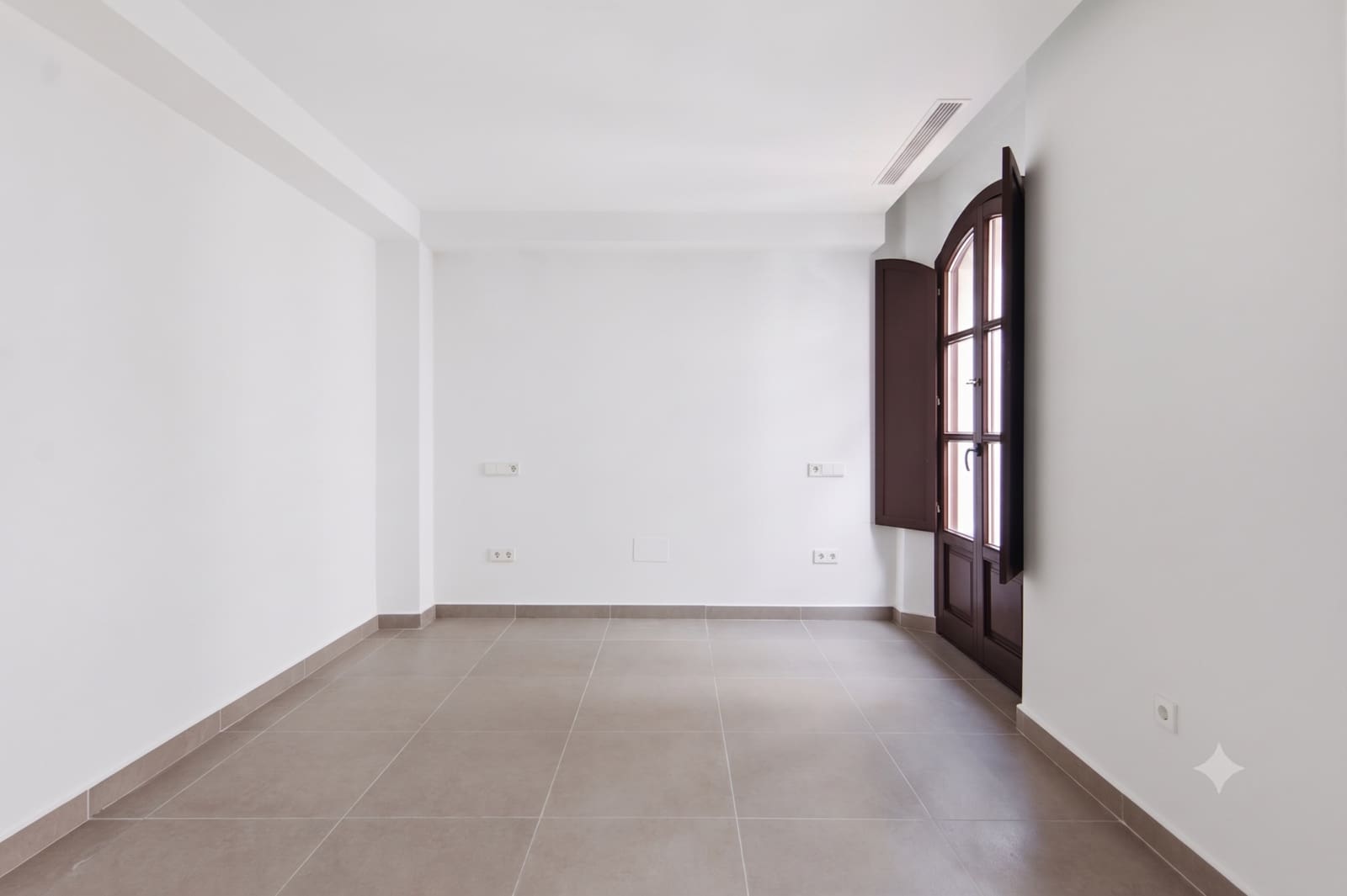 Casa de 3 habitaciones en Estepona en venta - 875.000 € (Ref: 10061726)