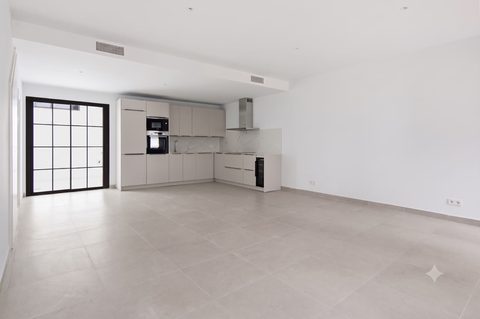 3 quarto Casa em Banda para venda em Estepona - 850 000 € (Ref: 10061728)