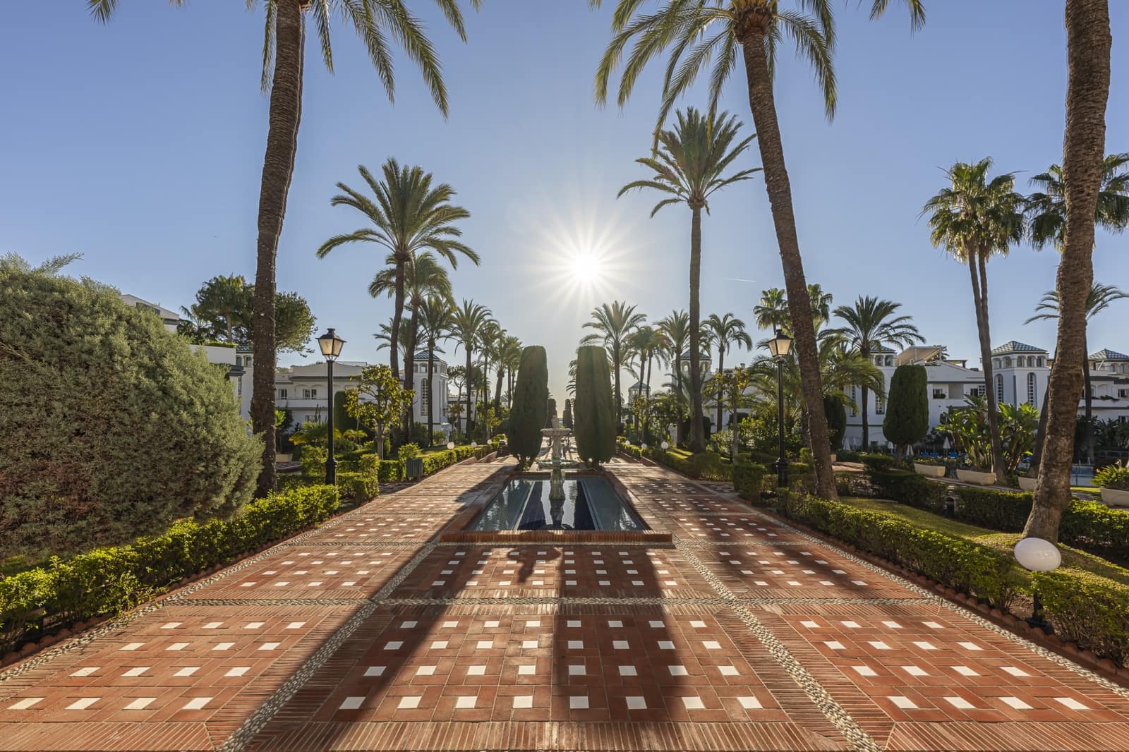 3 Zimmer Penthouse zu verkaufen in Estepona mit Pool Garage - 2.495.000 € (Ref: 10064078)