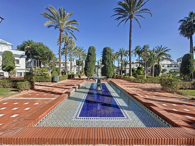 3 Zimmer Penthouse zu verkaufen in Estepona mit Pool Garage - 2.495.000 € (Ref: 10064078)