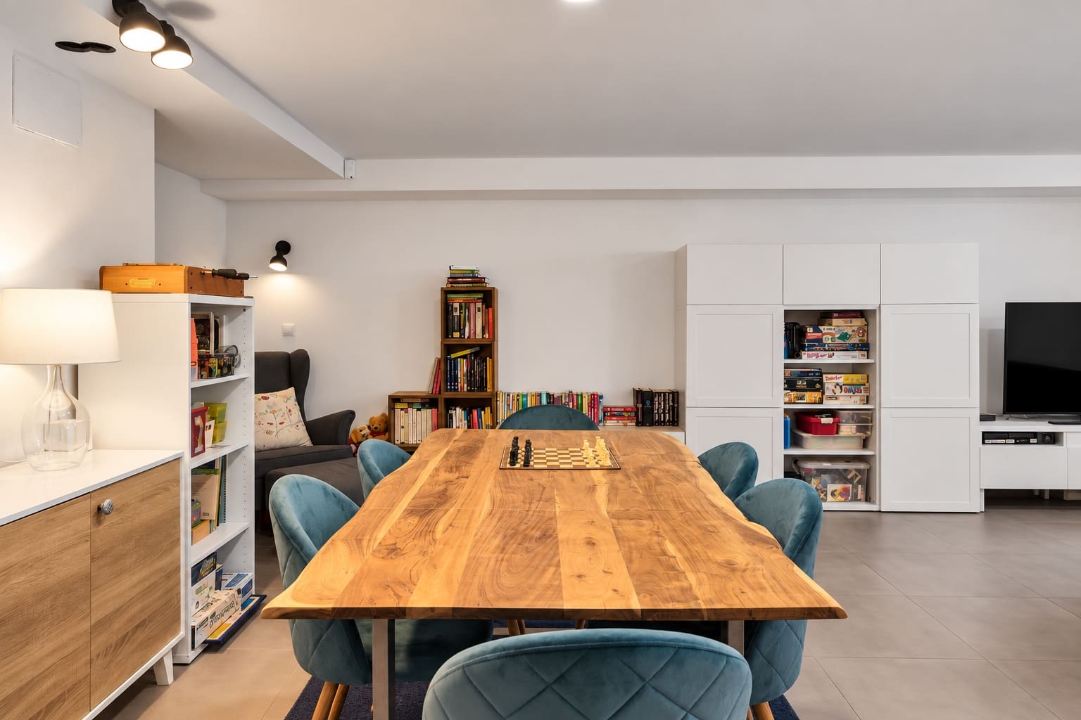 3 sypialnia Dom blizniak na sprzedaż w Casares z basenem - 520 000 € (Ref: 10081005)