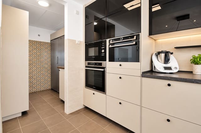 3 quarto Moradia Geminada para venda em Casares com piscina - 525 000 € (Ref: 10081005)