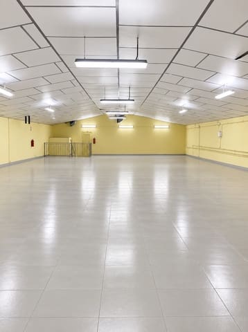 Local Comercial en Estepona en venta - 557.000 € (Ref: 10094442)