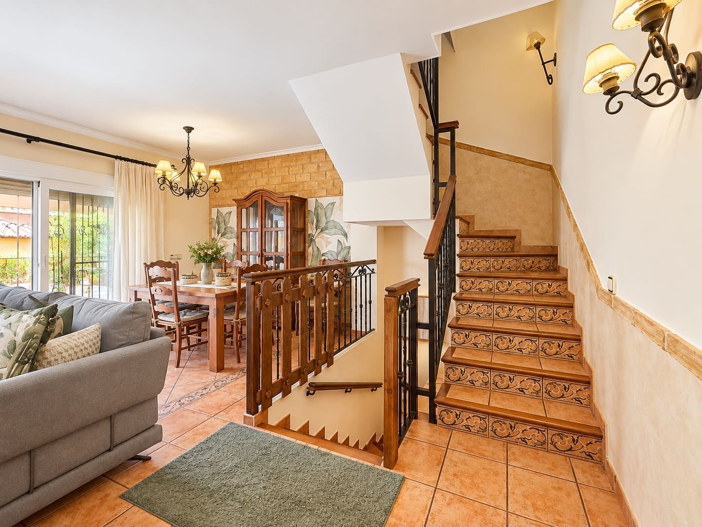 4 Zimmer Haus zu verkaufen in Estepona mit Garage - 600.000 € (Ref: 10132704)
