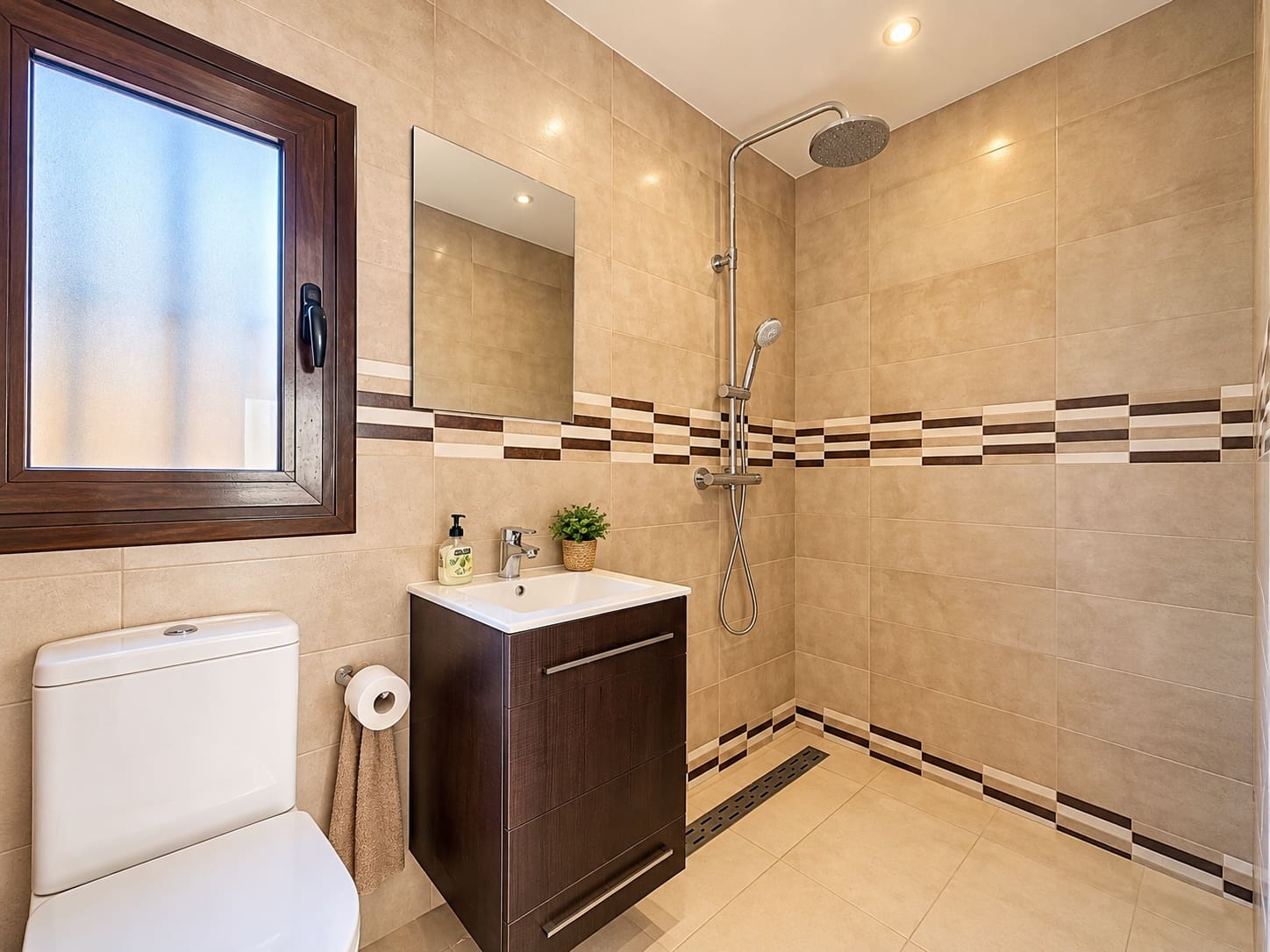 4 chambre Villa/Maison à vendre à Estepona avec piscine garage - 1 500 000 € (Ref: 10148501)