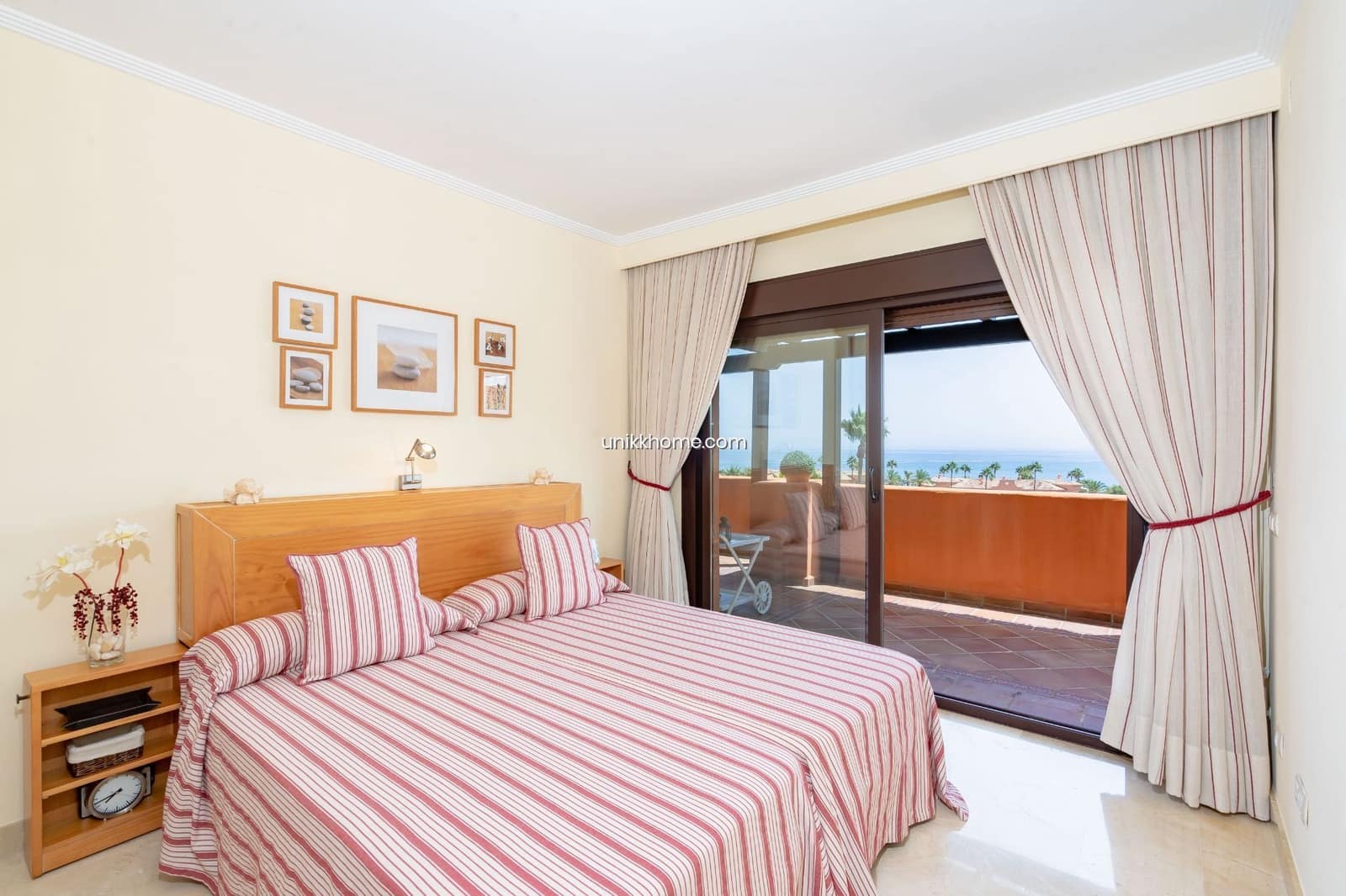 3 bedroom Apartment for sale in Estepona with pool garage - € 495,000 (Ref: 7654073)