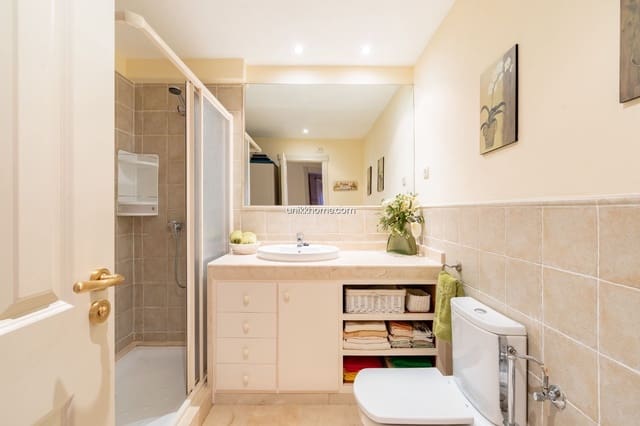 3 soverom Leilighet til salgs i Estepona med svømmebasseng garasje - € 495 000 (Ref: 7654073)