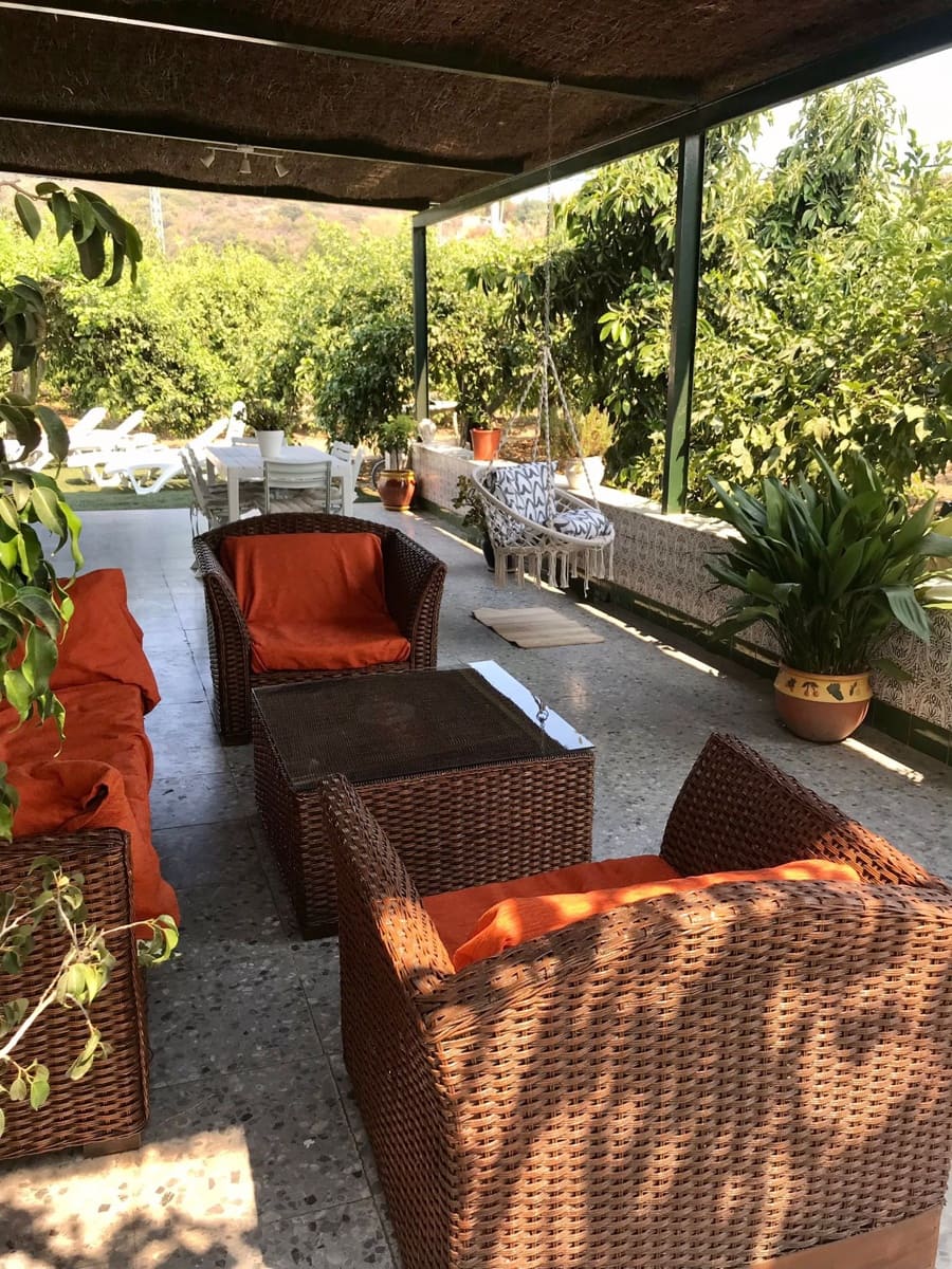 2 sypialnia Finka/Dom wiejski na sprzedaż w El Velerin z basenem garażem - 380 000 € (Ref: 7654077)