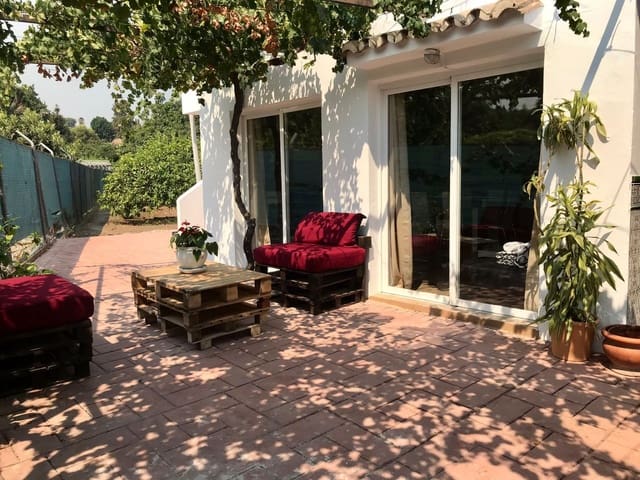 2 sypialnia Finka/Dom wiejski na sprzedaż w El Velerín, Estepona z basenem garażem - 380 000 € (Ref: 7654077)