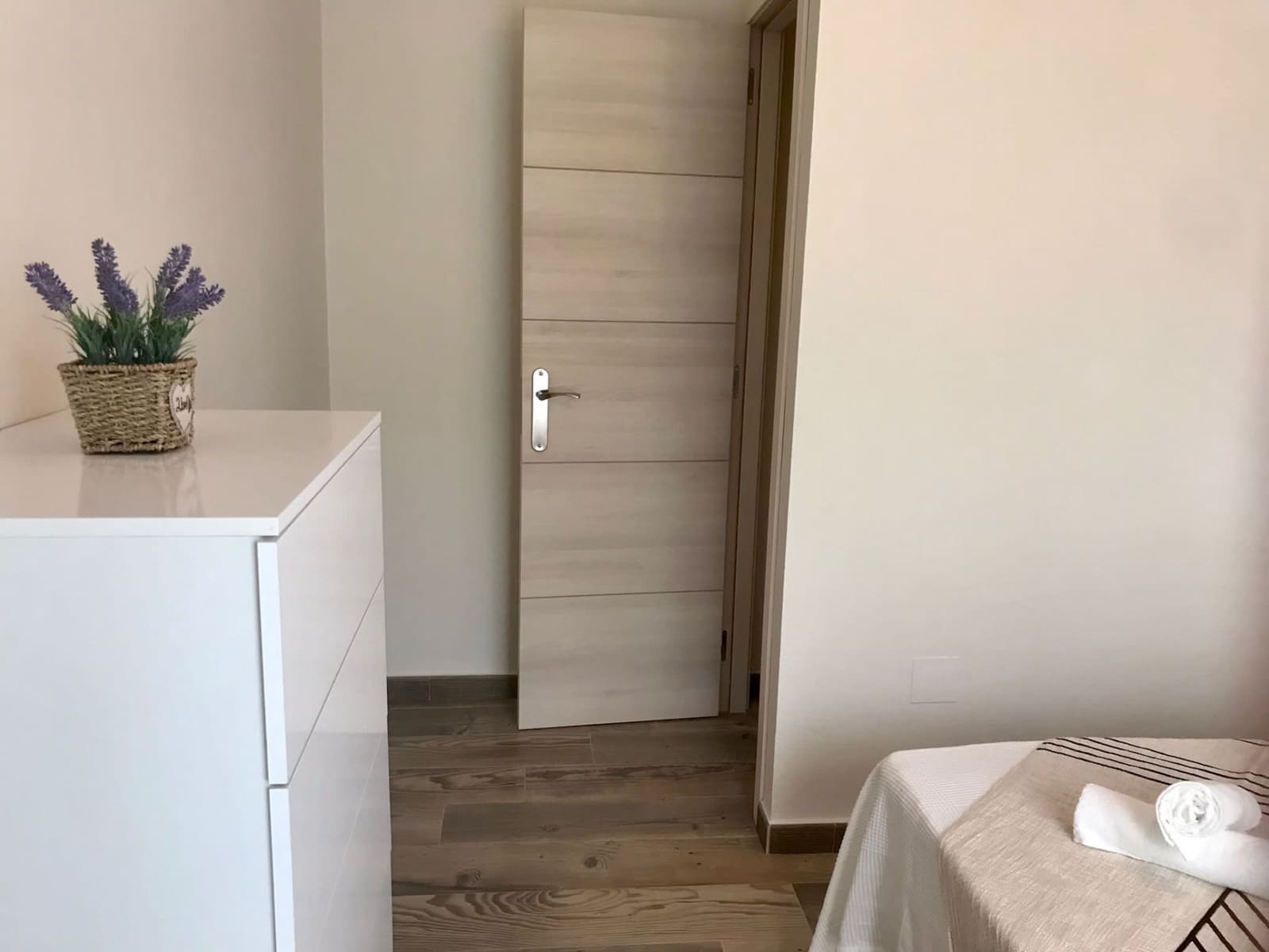 2 sypialnia Finka/Dom wiejski na sprzedaż w El Velerin z basenem garażem - 380 000 € (Ref: 7654077)