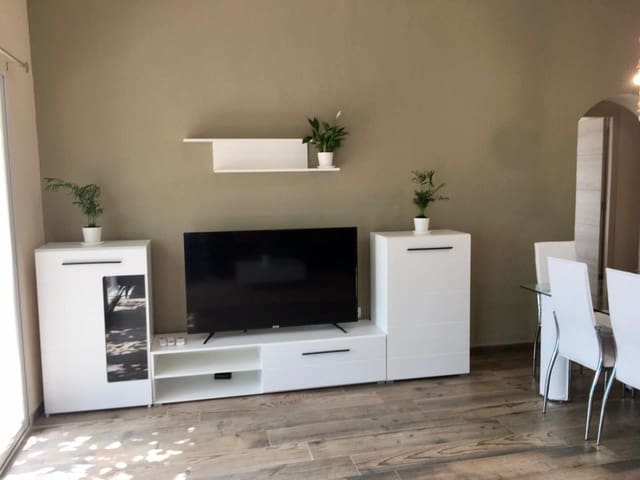 2 sypialnia Finka/Dom wiejski na sprzedaż w El Velerín, Estepona z basenem garażem - 380 000 € (Ref: 7654077)