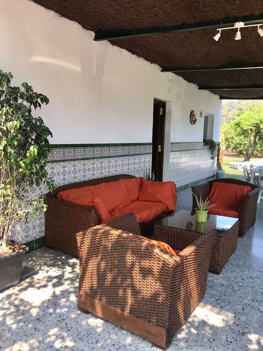 2 sypialnia Finka/Dom wiejski na sprzedaż w El Velerin z basenem garażem - 380 000 € (Ref: 7654077)