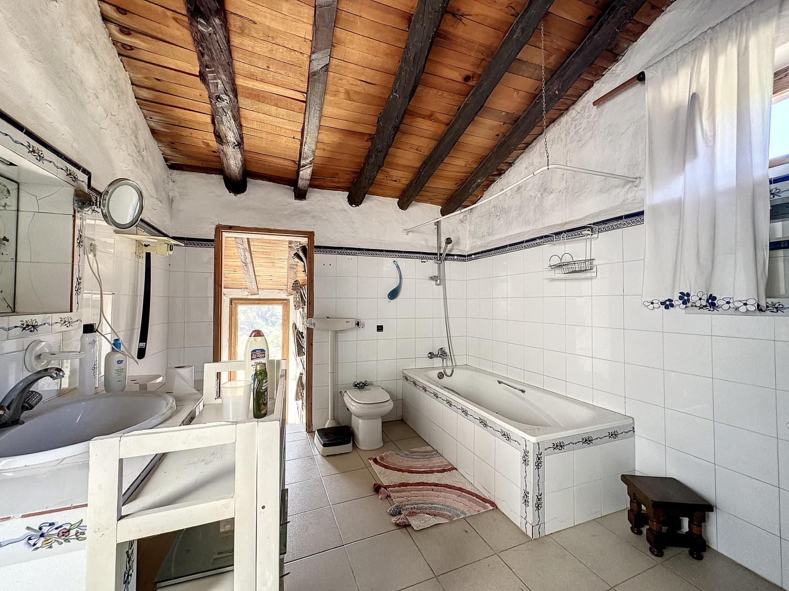 4 bedroom Finca/Country House for sale in El Padron with pool garage - € 8,000,000 (Ref: 7766836)