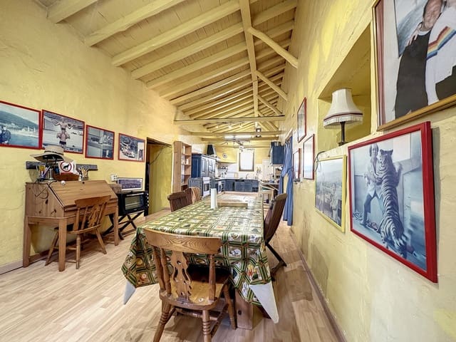 Finca/Casa Rural de 4 habitaciones en El Padrón, Estepona en venta con piscina garaje - 8.000.000 € (Ref: 7766836)