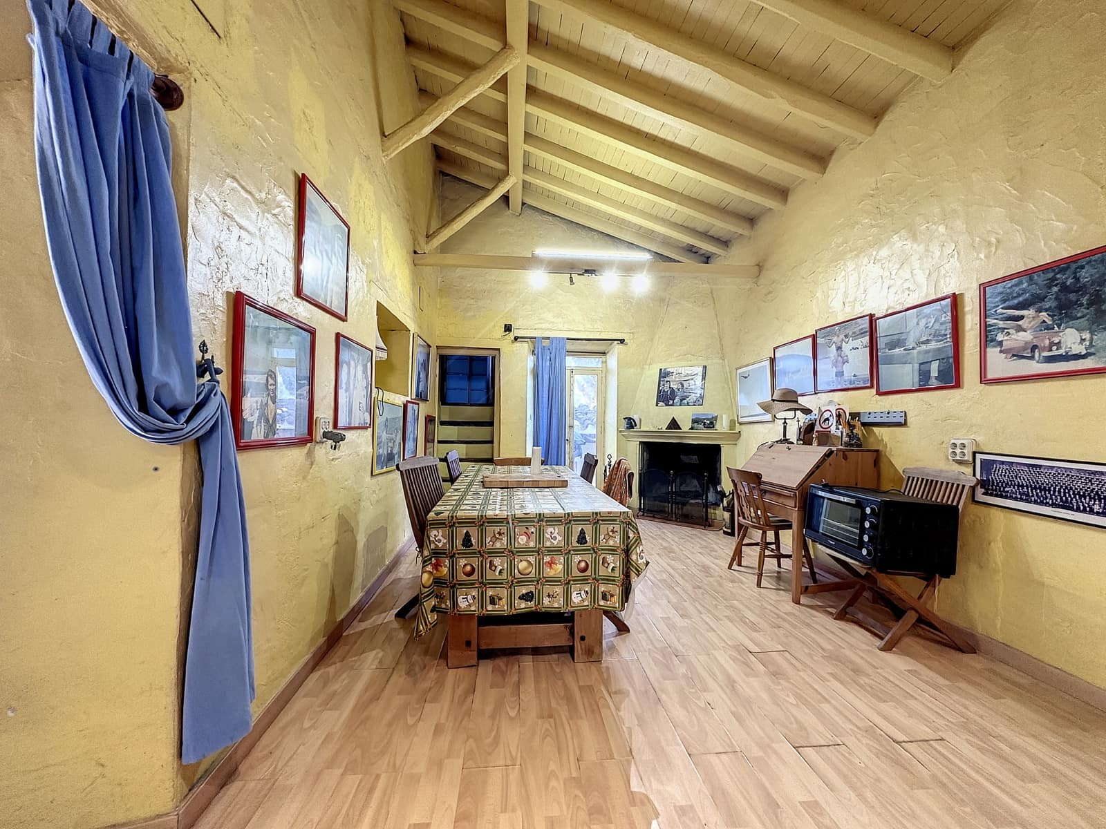 4 bedroom Finca/Country House for sale in El Padron with pool garage - € 8,000,000 (Ref: 7766836)