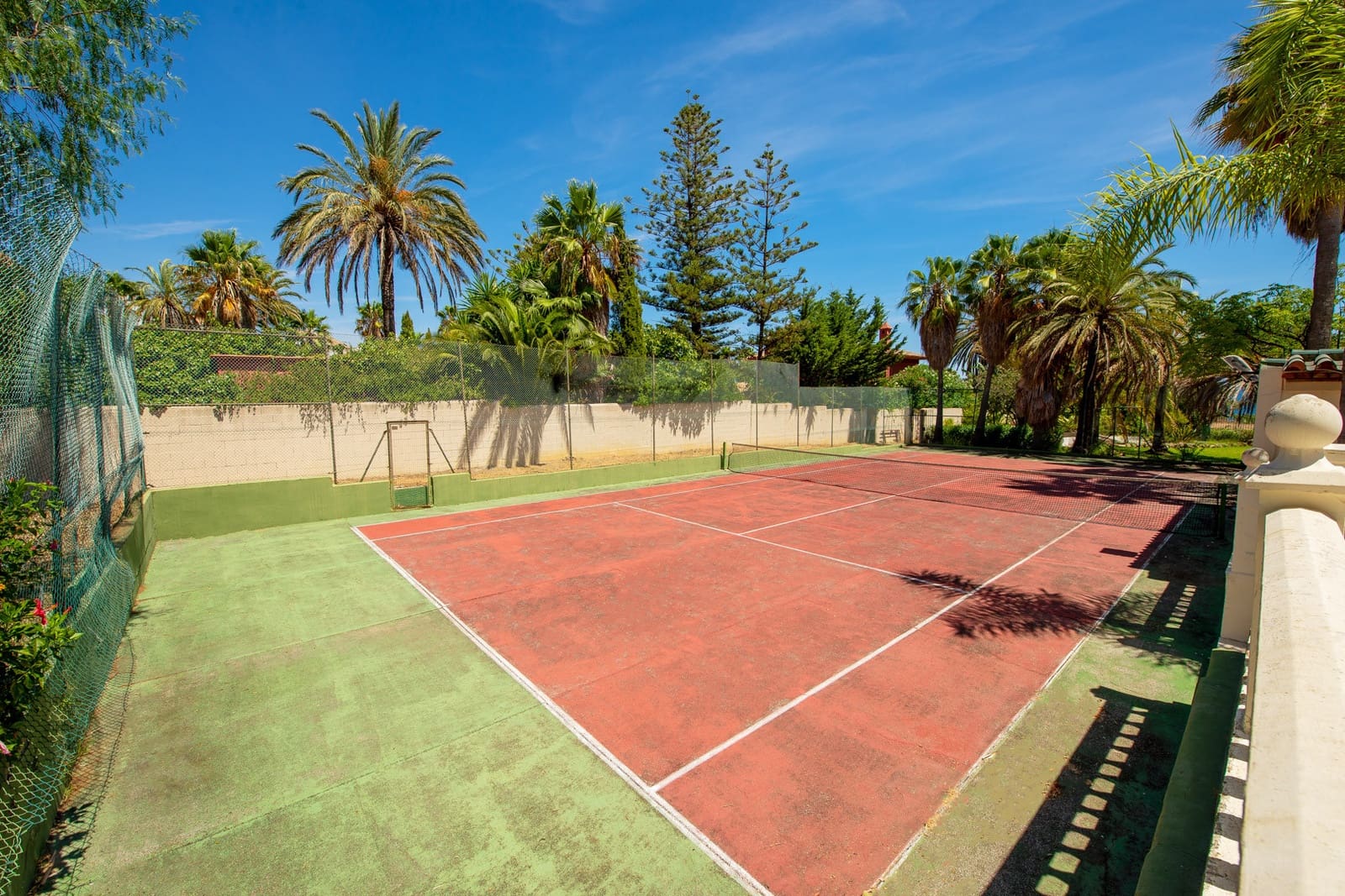 6 sypialnia Willa na sprzedaż w Estepona z basenem garażem - 8 500 000 € (Ref: 7773671)