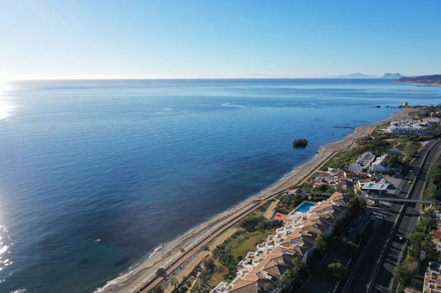 Building Plot for sale in Buenas Noches, Estepona - € 570,000 (Ref: 7900604)