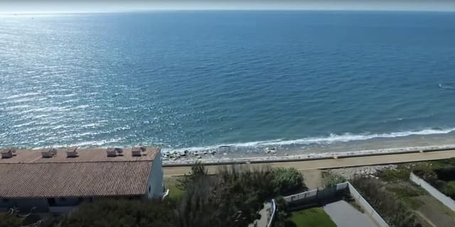 Building Plot for sale in Buenas Noches, Estepona - € 570,000 (Ref: 7900604)