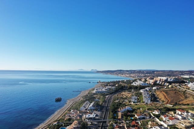 Building Plot for sale in Buenas Noches, Estepona - € 570,000 (Ref: 7900604)