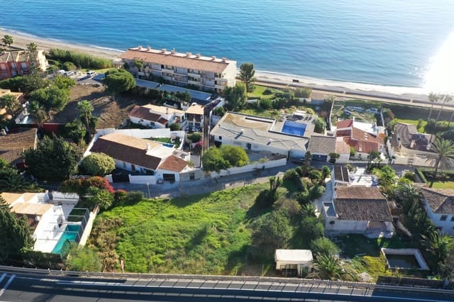 Building Plot for sale in Buenas Noches, Estepona - € 570,000 (Ref: 7900604)