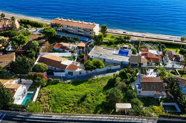 Tontti myytävänä paikassa Buenas Noches, Estepona - 570 000 € (Ref: 7900604)