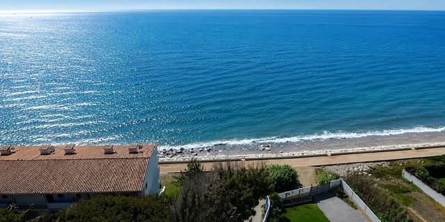 Tontti myytävänä paikassa Buenas Noches, Estepona - 570 000 € (Ref: 7900604)