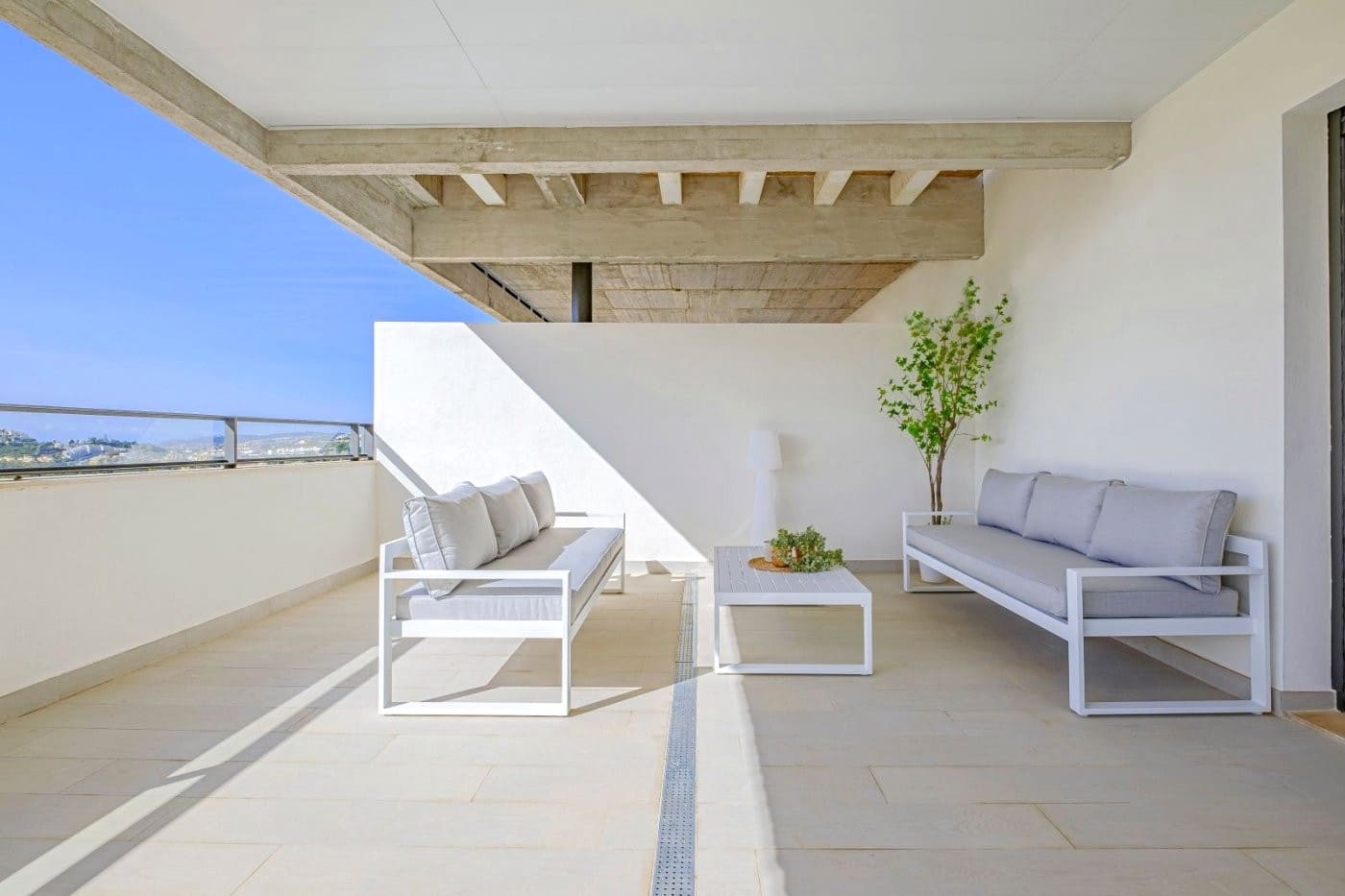 2 soveværelse Lejlighed til salg i Casares med swimmingpool garage - € 305.000 (Ref: 7910774)