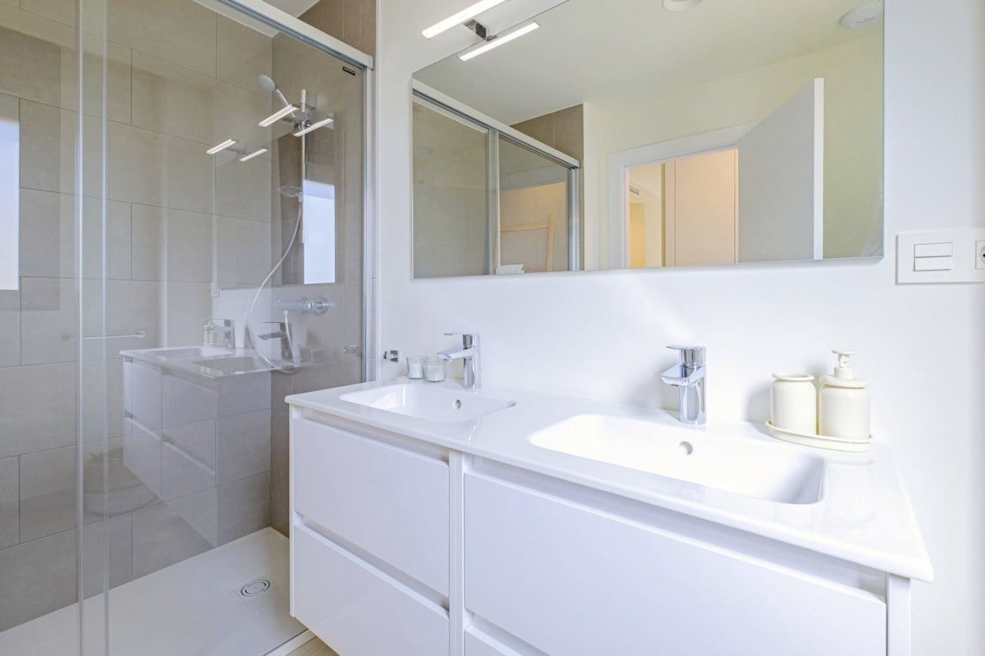 2 slaapkamer Penthouse te koop in Casares met zwembad garage - € 420.000 (Ref: 7910777)