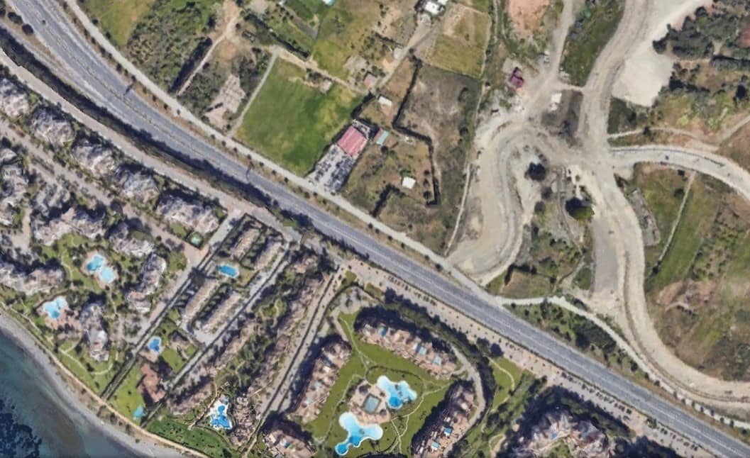 Byggegrund til salg i Estepona - € 2.700.000 (Ref: 7912672)