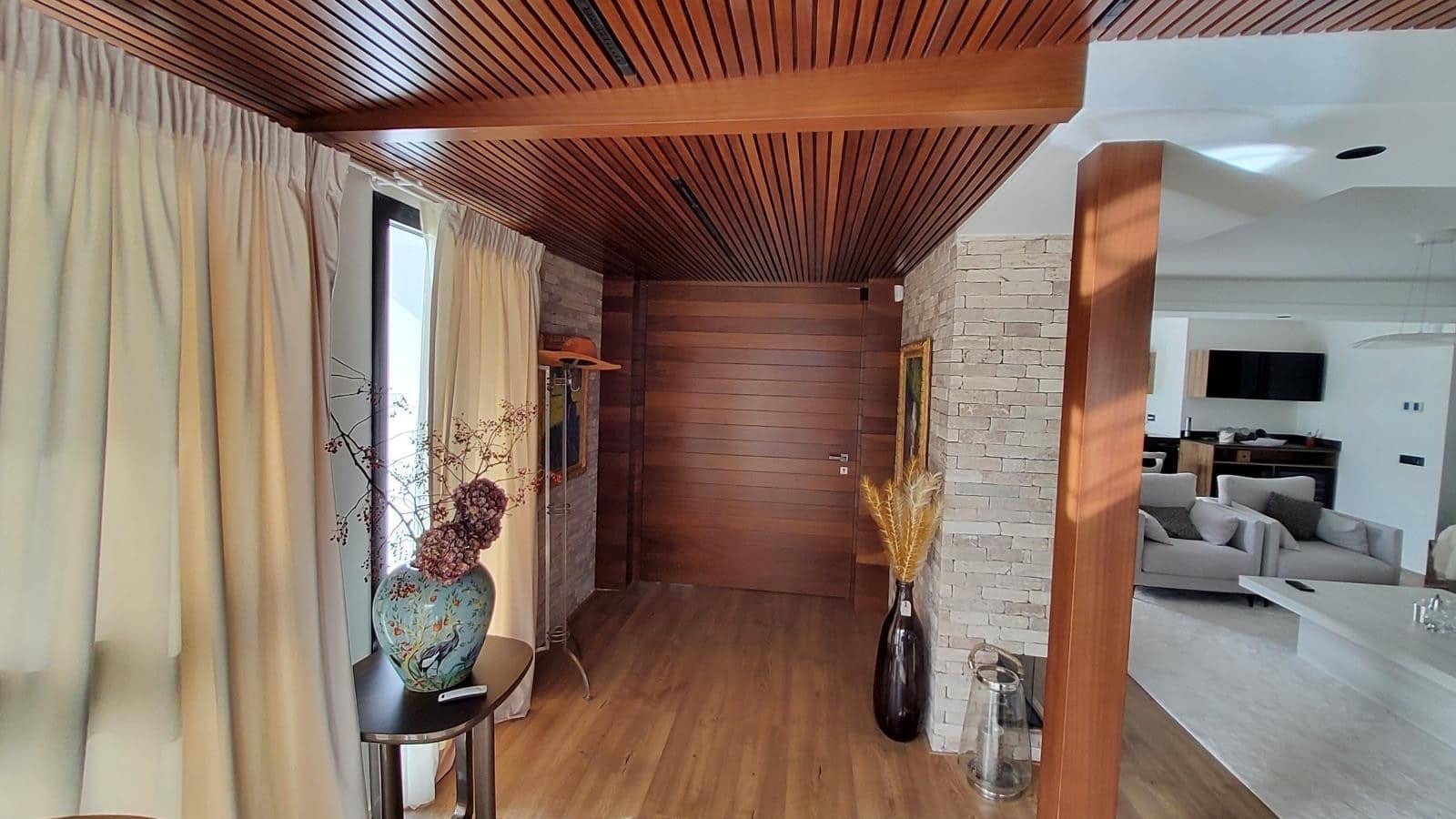 Chalet de 5 habitaciones en Marbella en venta con piscina garaje - 2.600.000 € (Ref: 8012339)