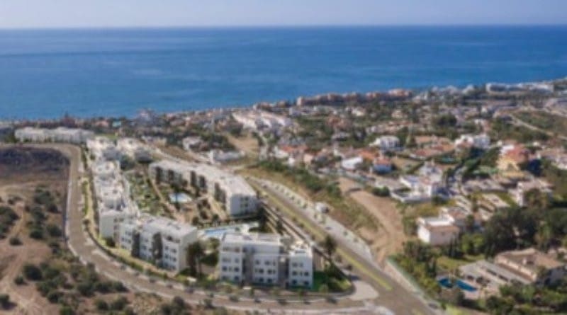 3 bedroom Penthouse for sale in Estepona with pool garage - € 750,000 (Ref: 8119718)