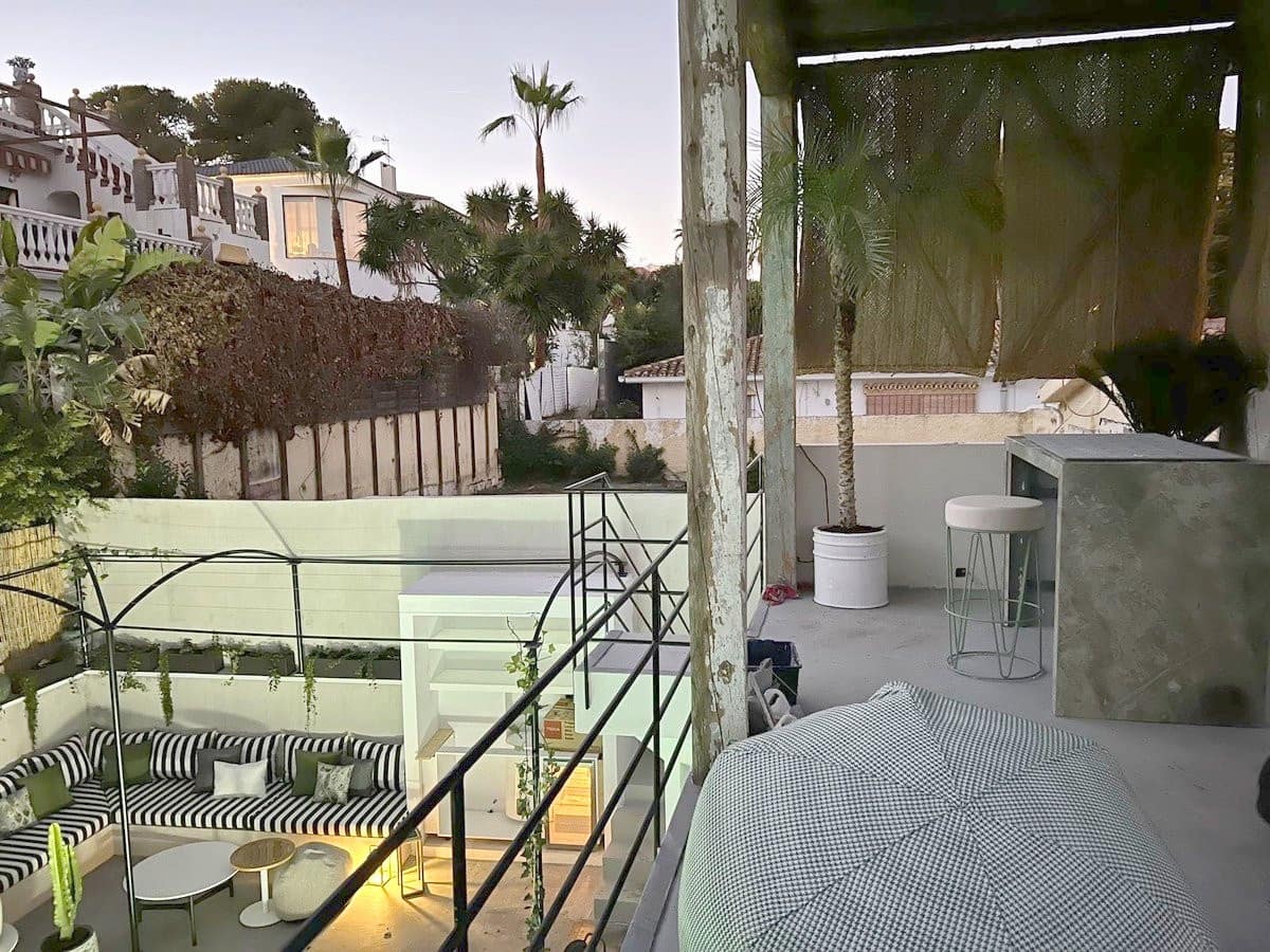 4 bedroom Villa for sale in Nueva Andalucia with pool garage - € 1,950,000 (Ref: 8145941)