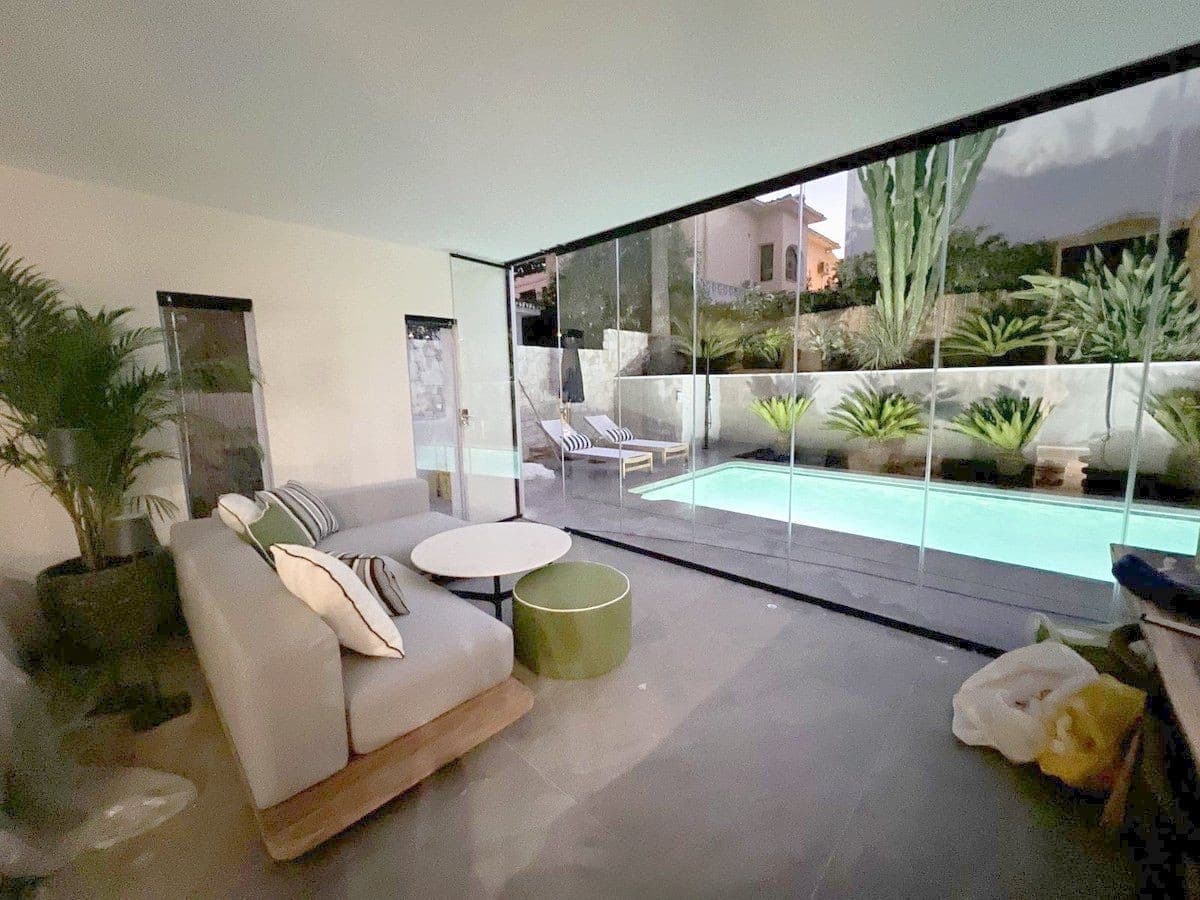 4 bedroom Villa for sale in Nueva Andalucia with pool garage - € 1,950,000 (Ref: 8145941)