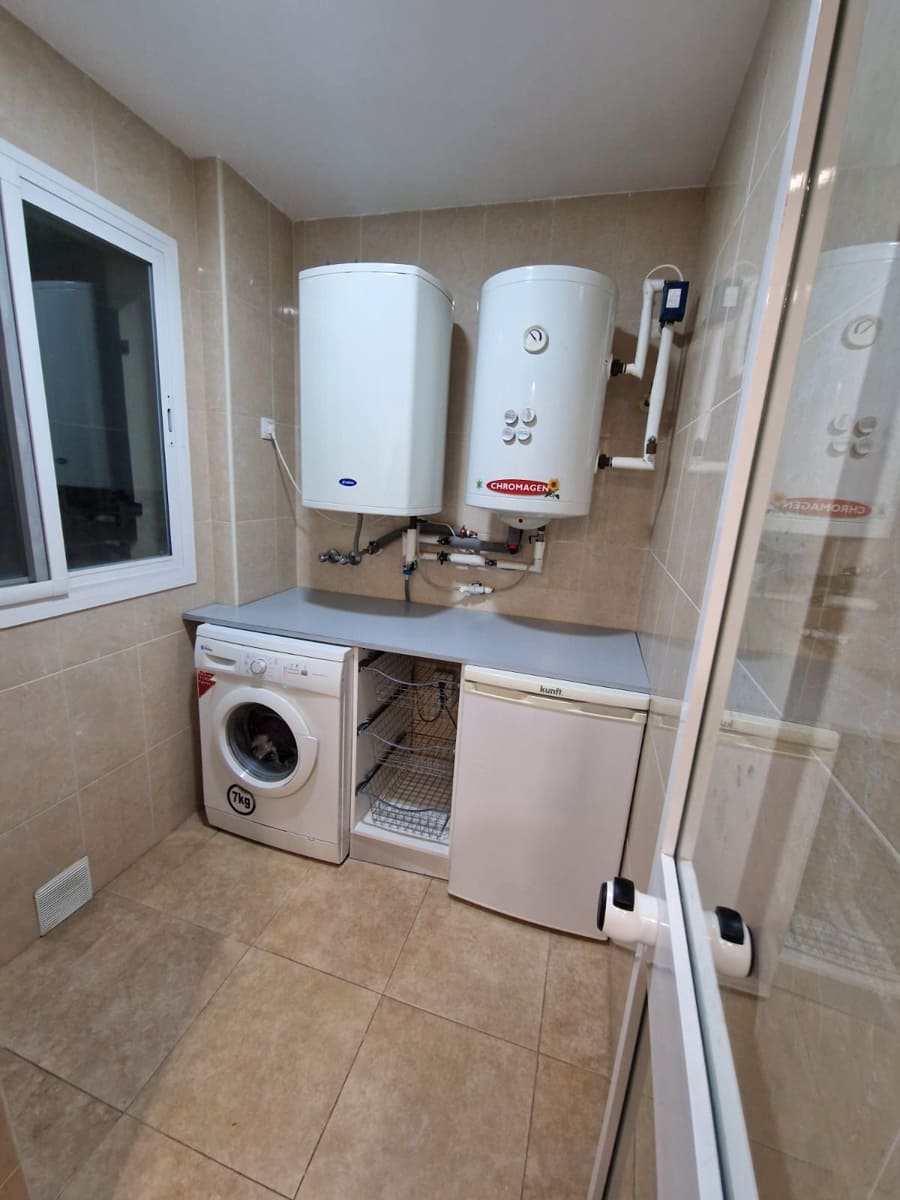 2 sovrum Takvåning till salu i Estepona med pool garage - 399 000 € (Ref: 8181630)