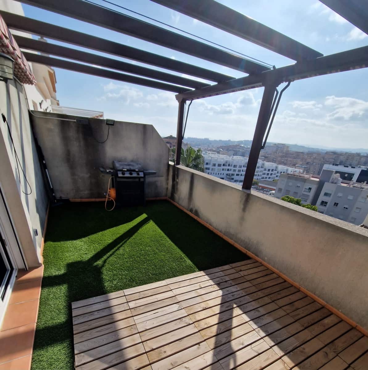 2 sovrum Takvåning till salu i Estepona med pool garage - 399 000 € (Ref: 8181630)