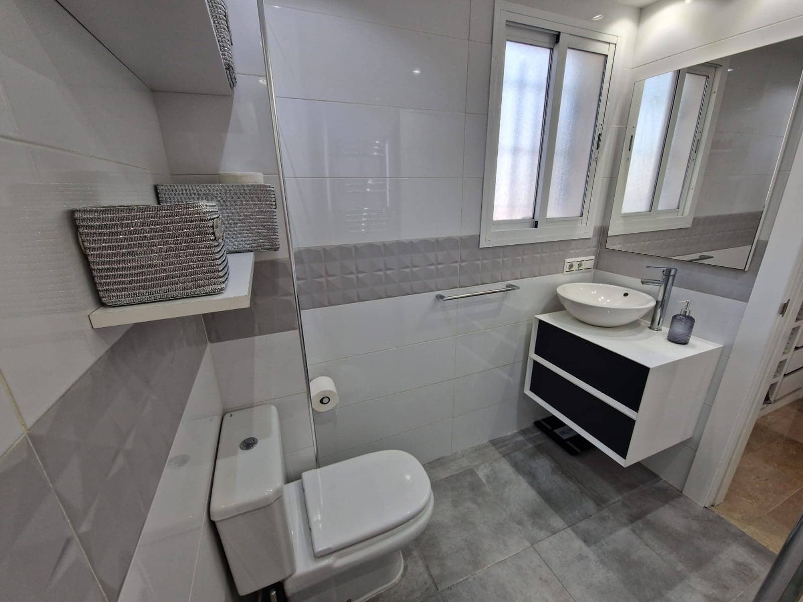 2 sovrum Takvåning till salu i Estepona med pool garage - 399 000 € (Ref: 8181630)