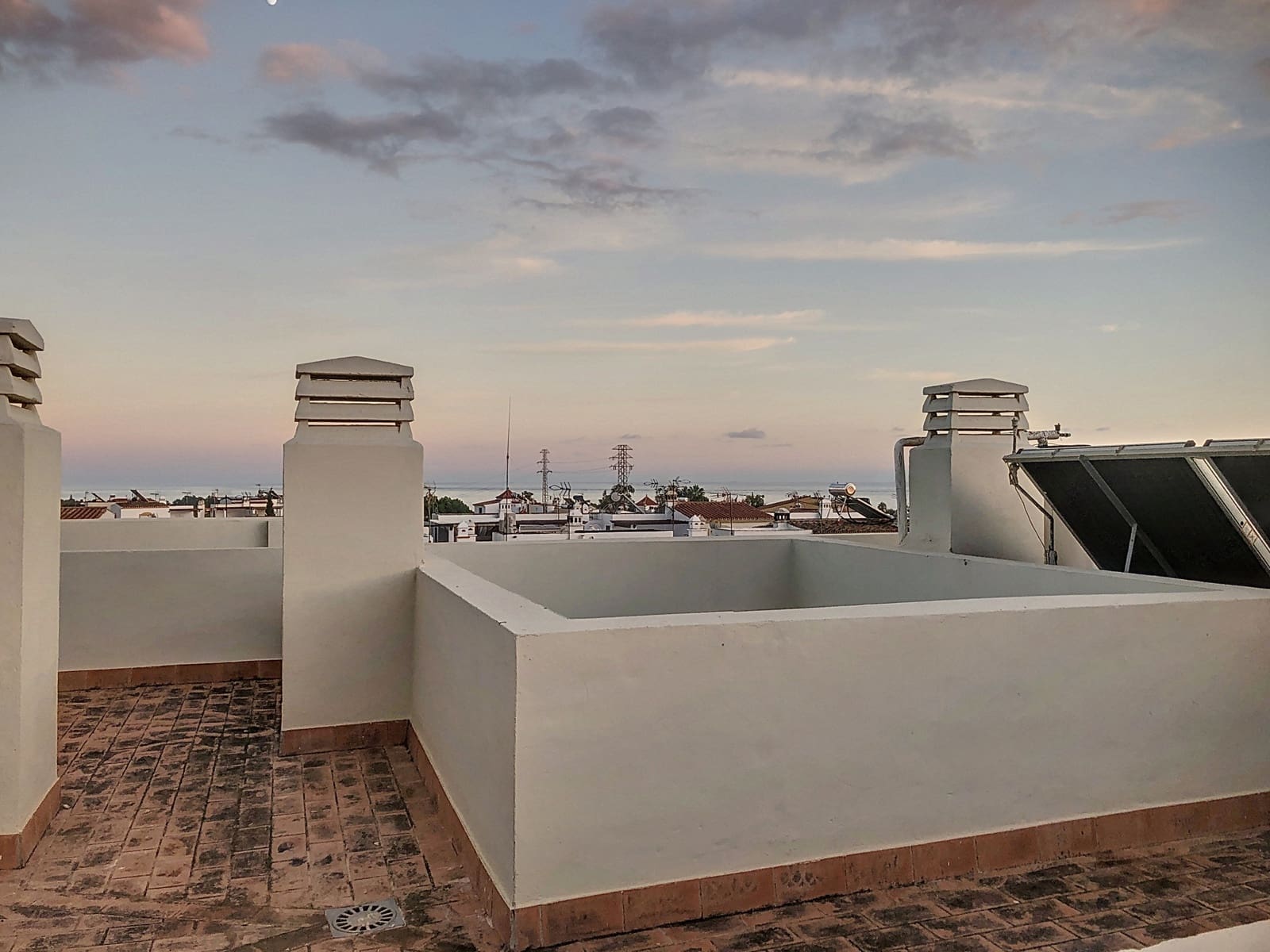 2 sovrum Takvåning till salu i Estepona med pool garage - 399 000 € (Ref: 8181630)