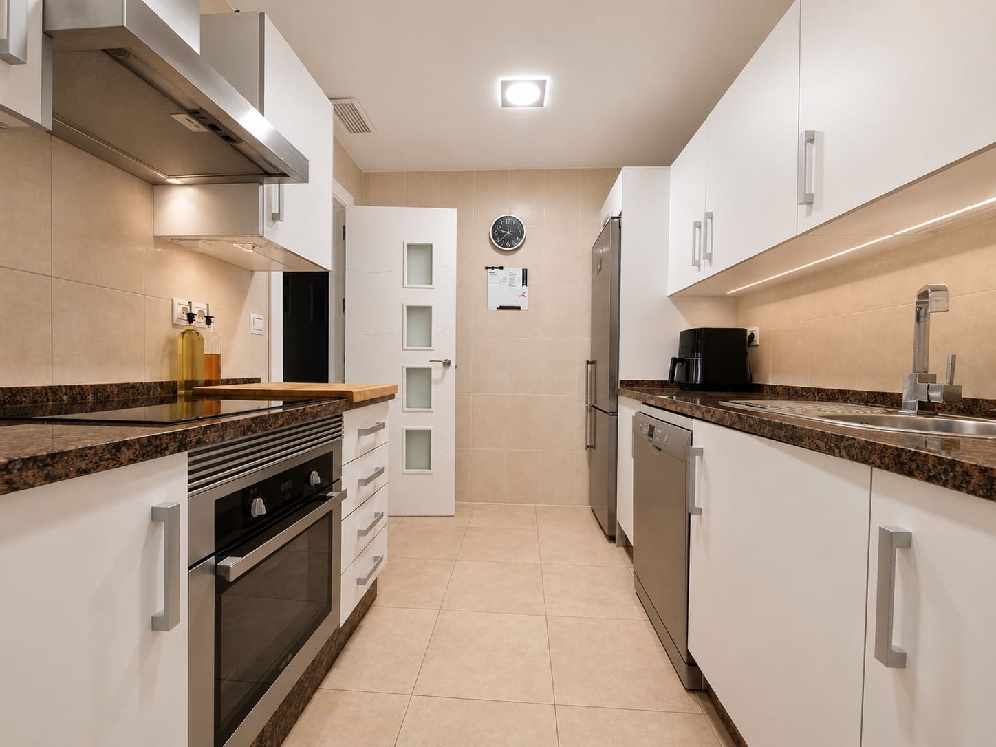 2 sypialnia Penthouse na sprzedaż w Estepona z basenem garażem - 399 000 € (Ref: 8181630)
