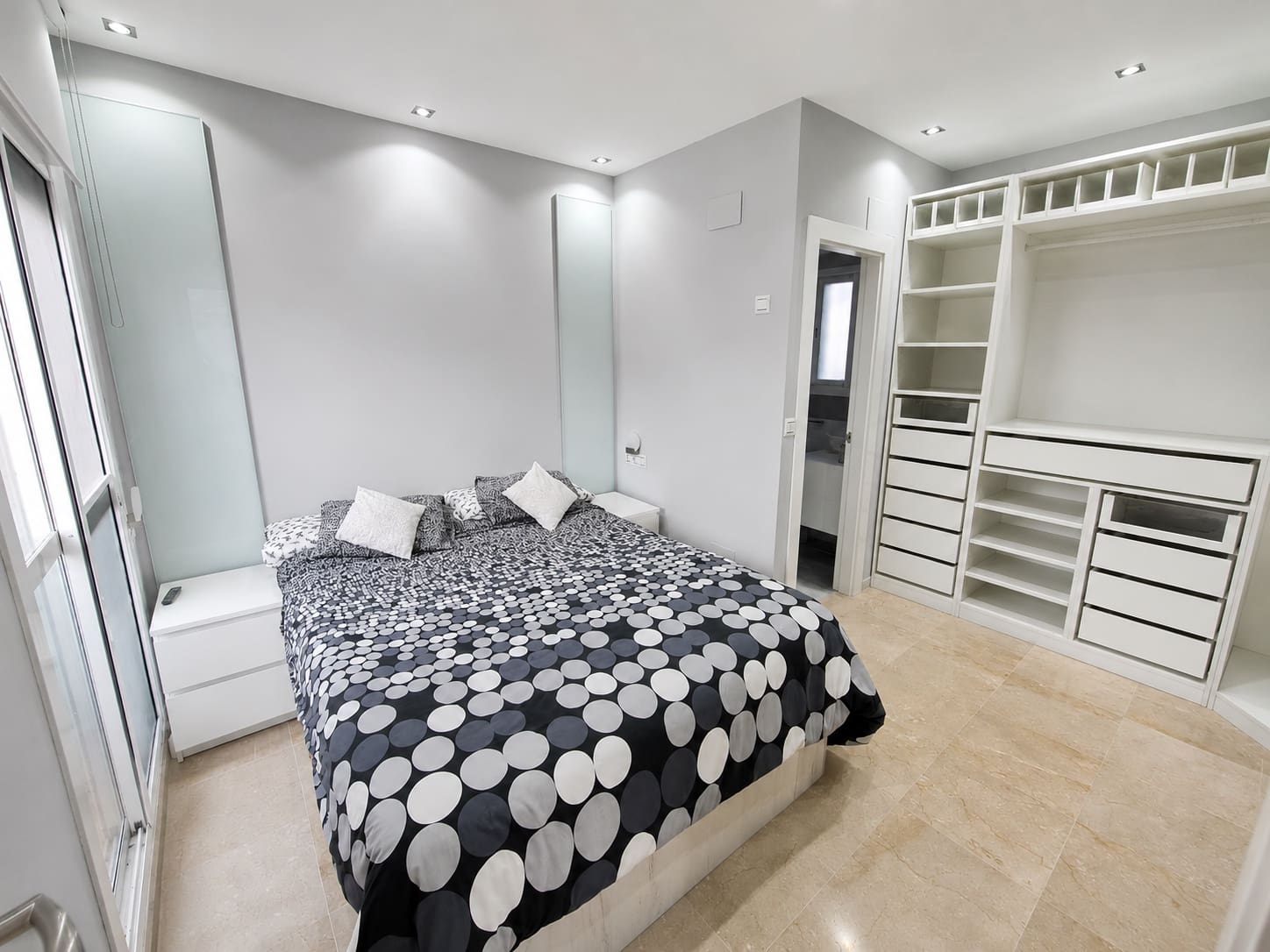 2 sypialnia Penthouse na sprzedaż w Estepona z basenem garażem - 399 000 € (Ref: 8181630)