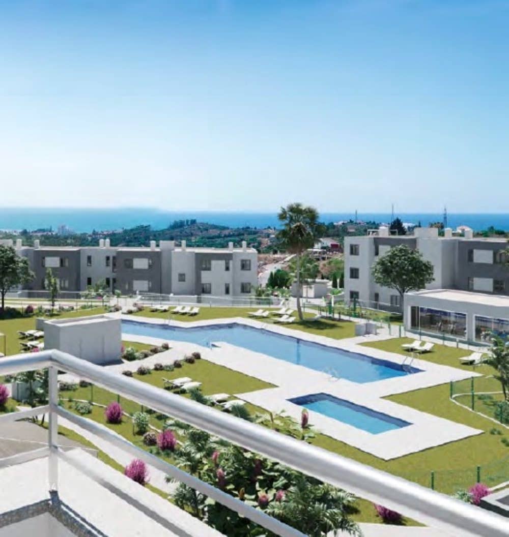 4 quarto Penthouse para venda em Estepona com piscina garagem - 534 000 € (Ref: 8183143)