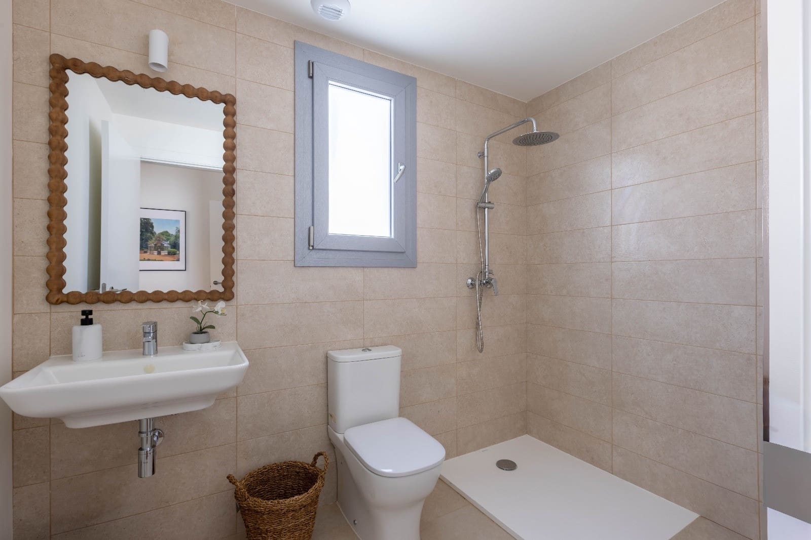 4 quarto Penthouse para venda em Estepona com piscina garagem - 534 000 € (Ref: 8183143)