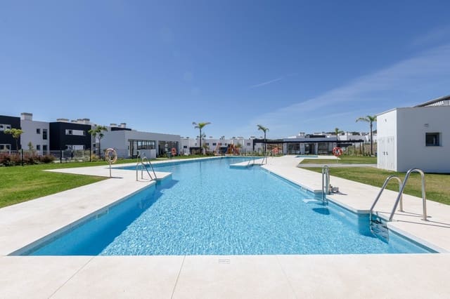 3 quarto Apartamento para venda em Estepona com piscina garagem - 395 000 € (Ref: 8183146)