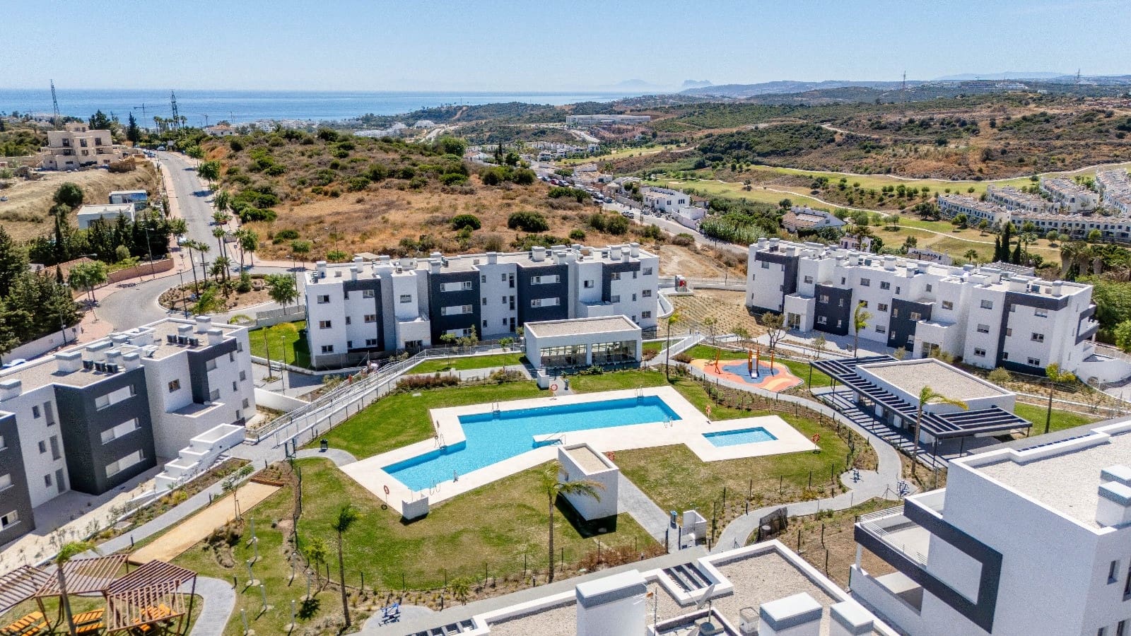 3 soveværelse Lejlighed til salg i Estepona med swimmingpool garage - € 395.000 (Ref: 8183146)